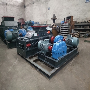 2PG1200x800大型對輥破碎機設備發貨圖片