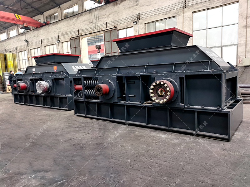 對輥破碎機的輥間距調如何調節？