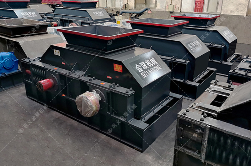 鵝卵石對(duì)輥制砂機(jī)設(shè)備的市場(chǎng)價(jià)格差異體現(xiàn)在哪? 鵝卵石對(duì)輥制砂機(jī)設(shè)備的市場(chǎng)價(jià)格差異體現(xiàn)在哪?